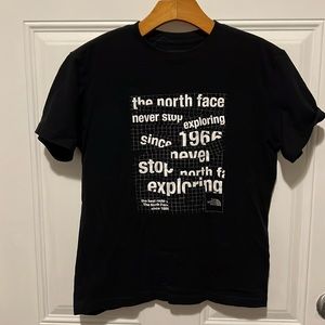 The North Face Boy’s large short sleeve T-shirt